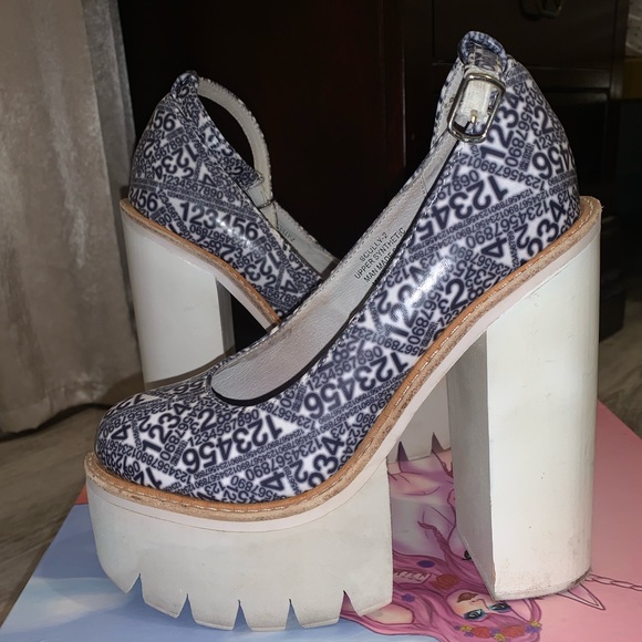 Jeffrey Campbell Shoes - SCULLY 2